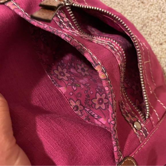 NWT Fossil Vintage Magenta Canvas Shoulder Bag - Picture 8 of 9